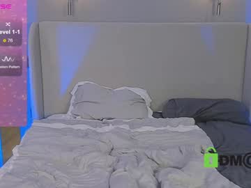girl cam all day lonelyflowerr image #9450913