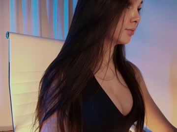 girl cam all day hollyextra image #9451838