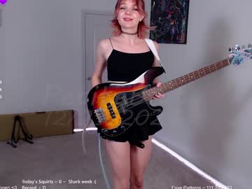 girl cam all day petitebrat image #8544962