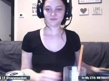 girl cam all day rowanswolves image #636455