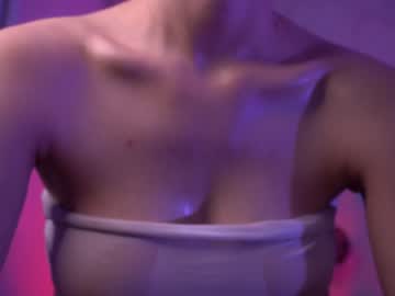 girl cam all day little_animal image #5595660