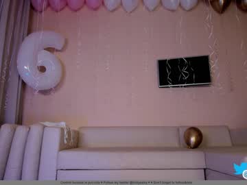 girl cam all day hollyextra image #3683435
