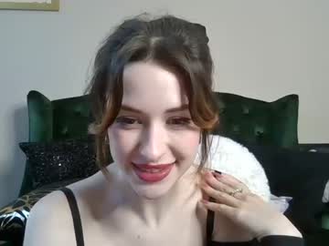 girl cam all day milkywhiiite image #2413188