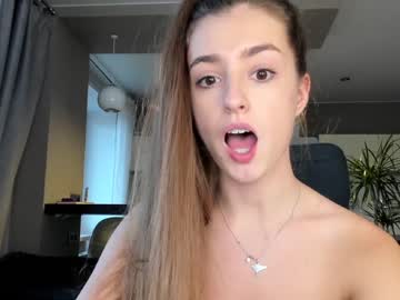 girl cam all day coy_amina_ image #2914196