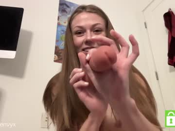 girl cam all day venusenvyx image #3944071