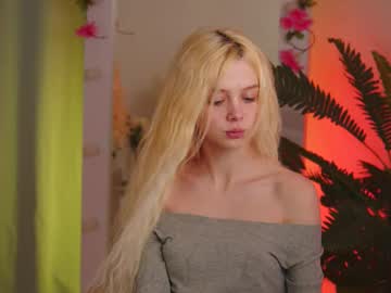 girl cam all day little_anitta image #9355356