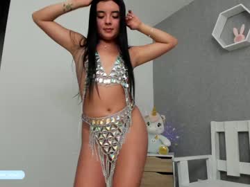 girl cam all day pavlovacoluccii_ image #1235438