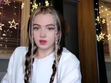 girl cam all day small_blondee image #5740323