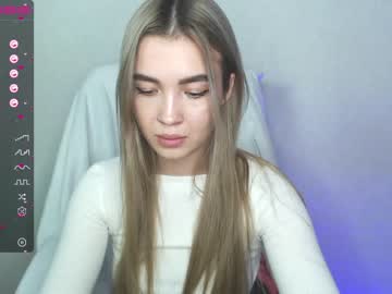 girl cam all day yourvirusqueen_ image #2238668