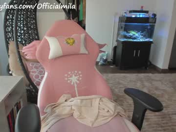 girl cam all day offimila image #2673635
