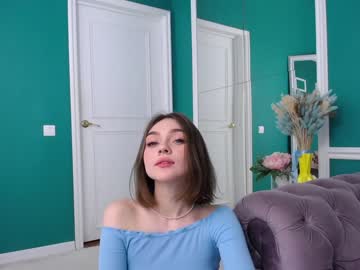 girl cam all day adelewilson__ image #1270333