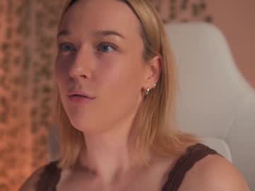 girl cam all day emily_fox_official image #8151593