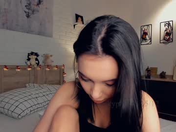 girl cam all day riskyproject image #5926079
