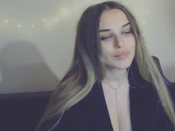 girl cam all day petit_kaka image #611736