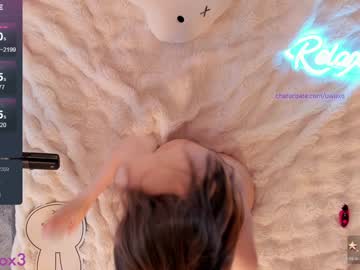 girl cam all day uwuxo image #9329922