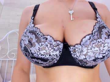 girl cam all day incrediblyomelia image #344017