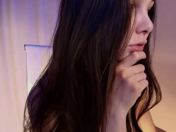 girl cam all day hollyextra image #9225223