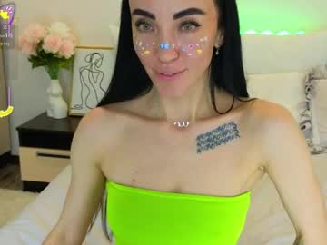 girl cam all day dragoncutey image #9256324