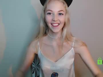 girl cam all day modest_elizabeth image #3689712