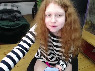 girl cam all day molly_redhead image #1070032
