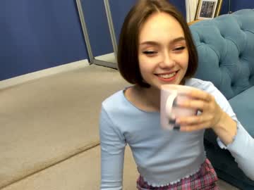 girl cam all day adelewilson__ image #467748