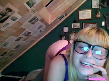 girl cam all day seductivebitxh image #8008374