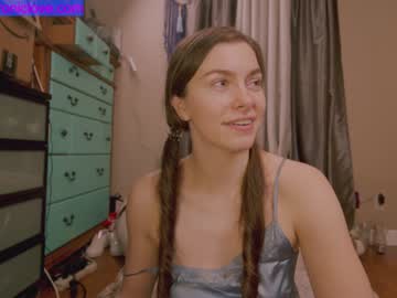 girl cam all day chroniclove image #3607618