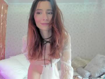 girl cam all day crystalnut image #8386909