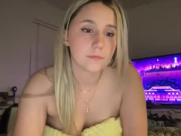 couple cam all day hotandhornyhannah image #6756116