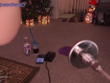 girl cam all day evelynpiers image #3162975