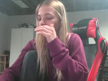 couple cam all day chloe_damian image #9517627