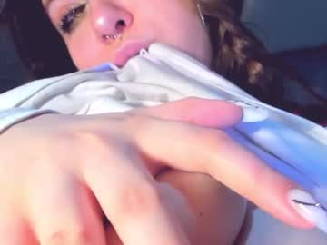 girl cam all day bbbeth_ image #3814569