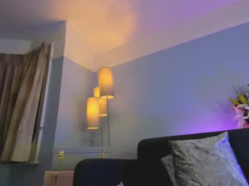 girl cam all day littlee33 image #7324607