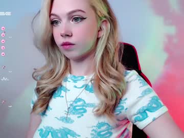 girl cam all day small_blondee image #4258693