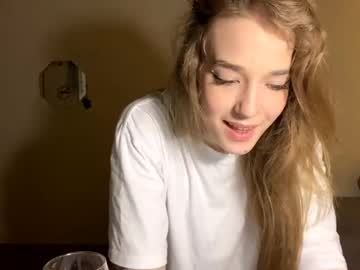 girl cam all day gwendolynharkey image #9485137