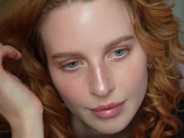 girl cam all day ellaa91 image #7599689