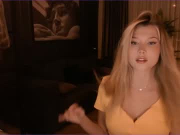 girl cam all day bitter_moon image #4070630