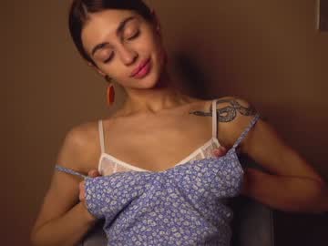 girl cam all day cuteelsa_ image #5886746