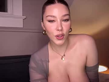 girl cam all day novavangogh image #9152586