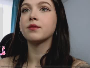 girl cam all day small_blondee image #6933349