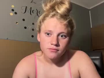 girl cam all day kayleighashford image #9604332