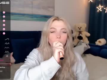 girl cam all day small_blondee image #1446240