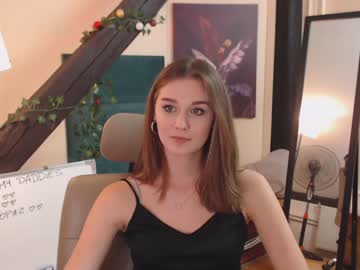 girl cam all day abi_i image #2571370