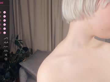 girl cam all day silvergloss image #5615349
