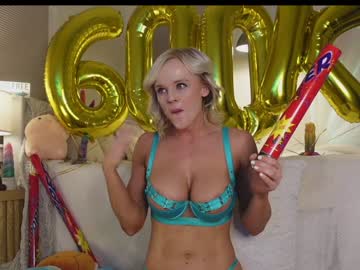 girl cam all day taylor_love_303 image #8991809