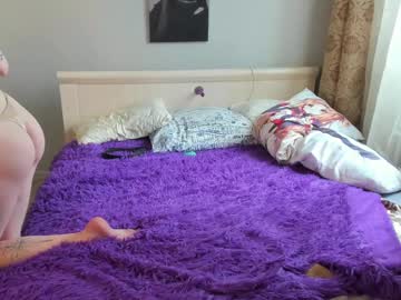girl cam all day sn0wy_queen image #9602435