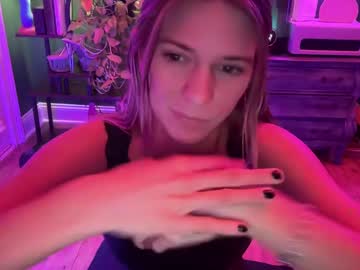 girl cam all day oliviahansleyy image #8748048