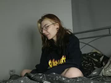 girl cam all day lizzyylovesick image #7910568