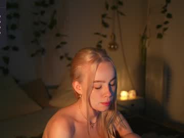 girl cam all day mother__of__dragons image #5594653