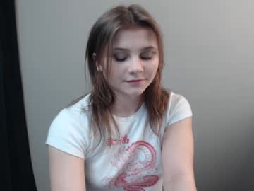 girl cam all day relax_nina image #955136